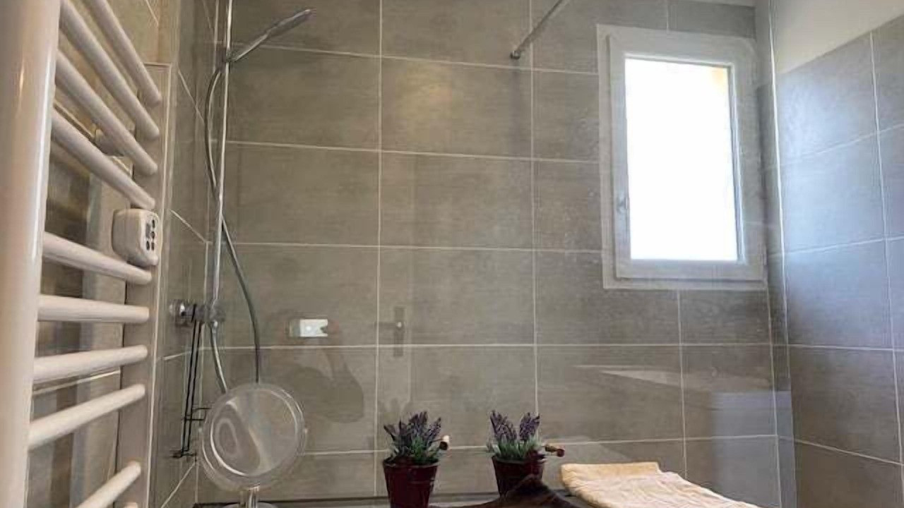 Photo of Bathroom in Saint-Ambroix