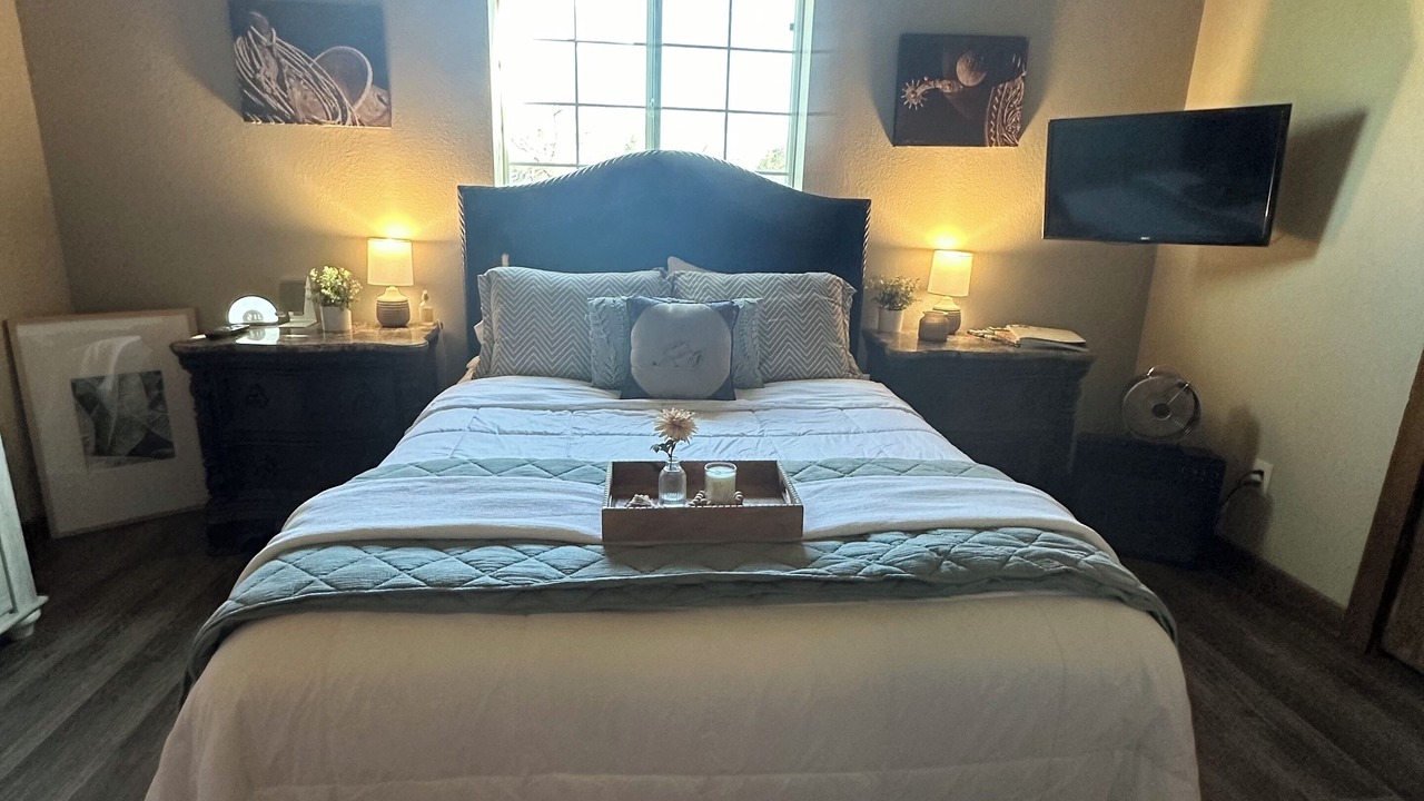 Photo of Bedroom in Venus