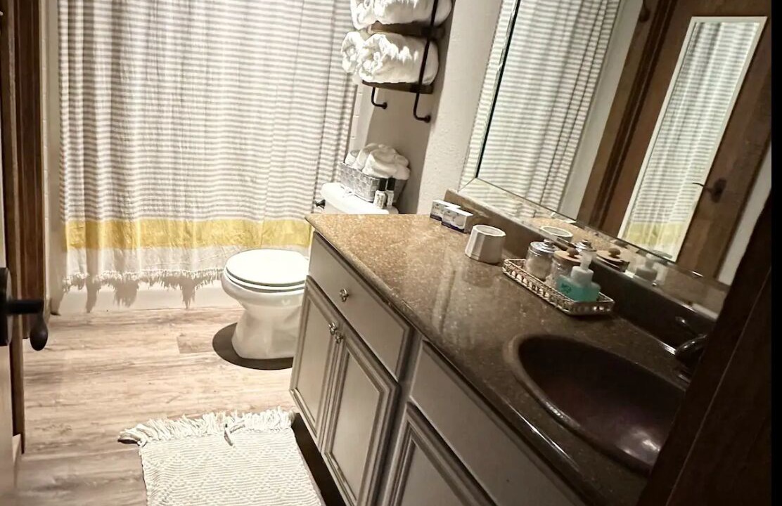 Photo of Bathroom in Venus