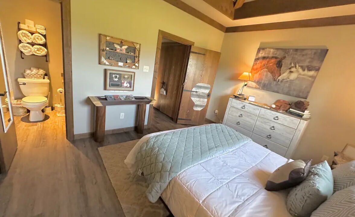 Photo of Bedroom in Venus