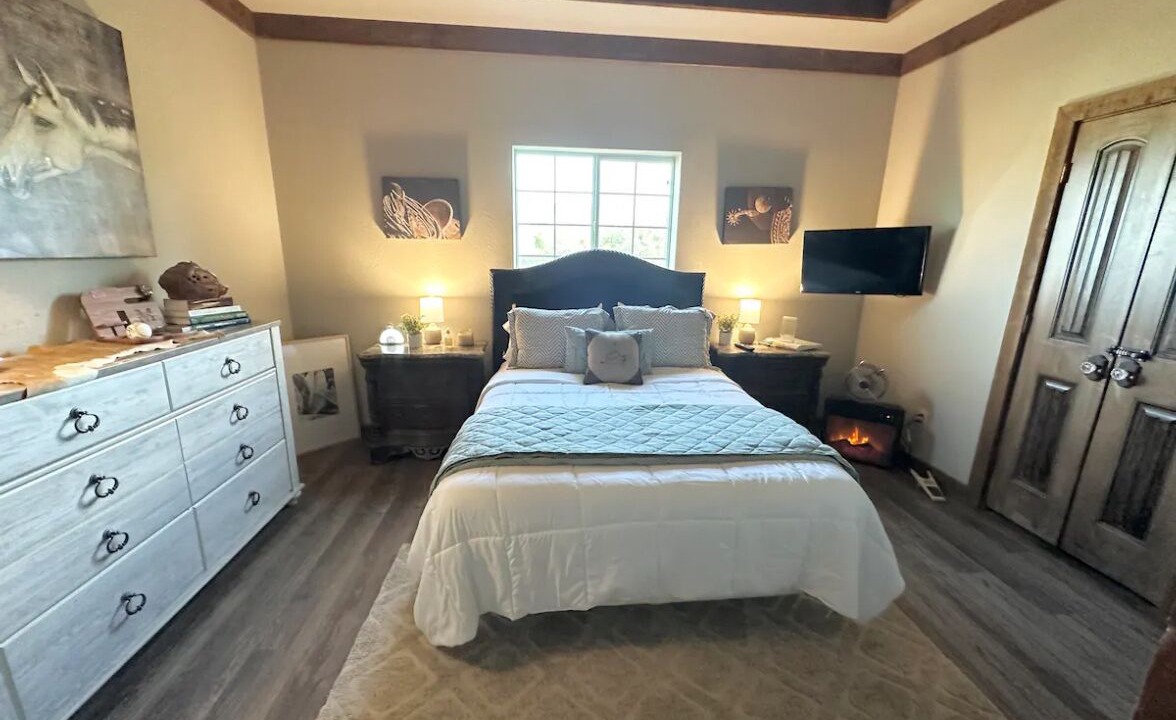 Photo of Bedroom in Venus