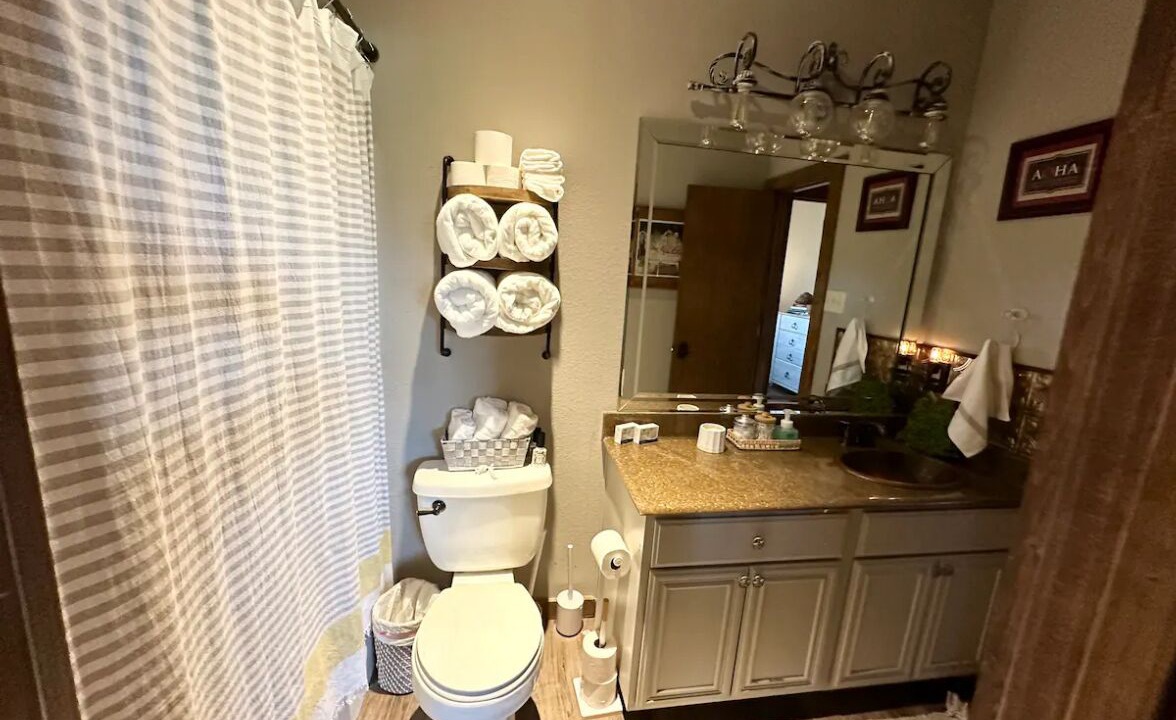 Photo of Bathroom in Venus