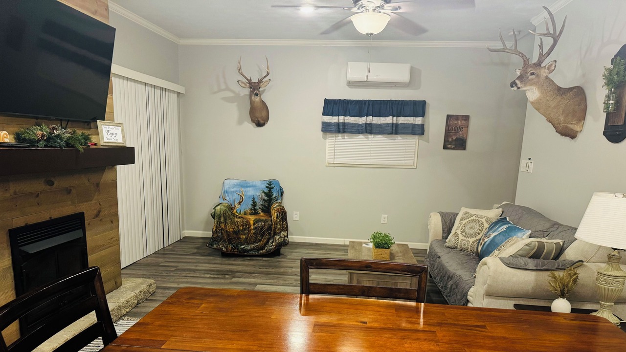 Photo of Livingroom in Wolf Creek
