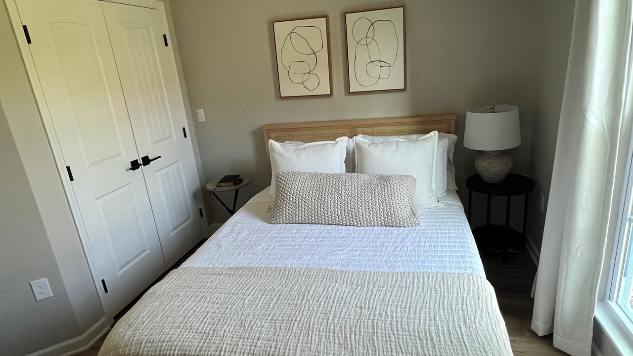 Photo of Bedroom in Montevallo