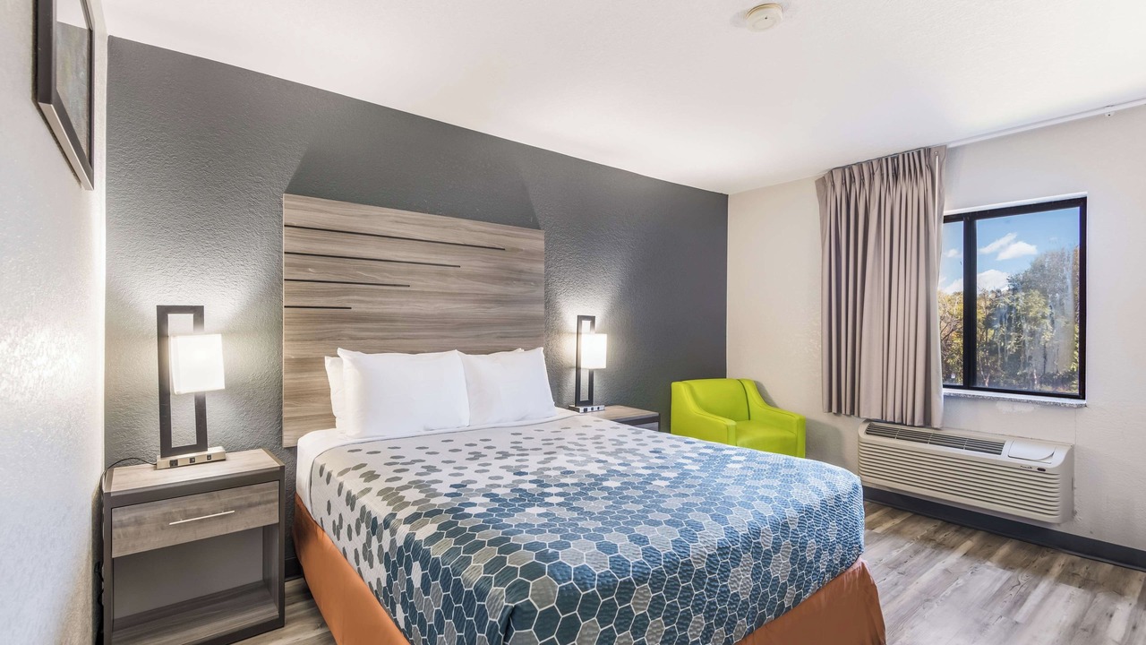 Photo of Bedroom in Lovington