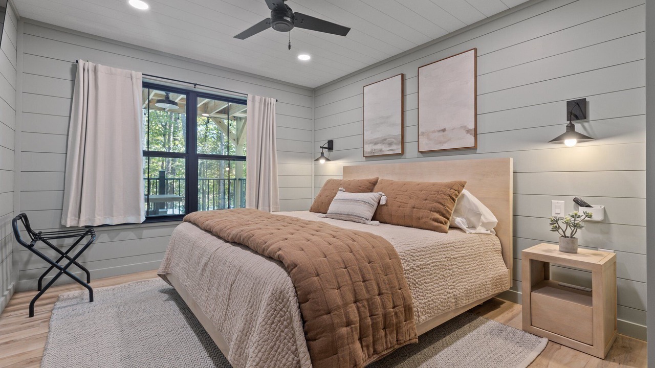 Photo of Bedroom in Shirley