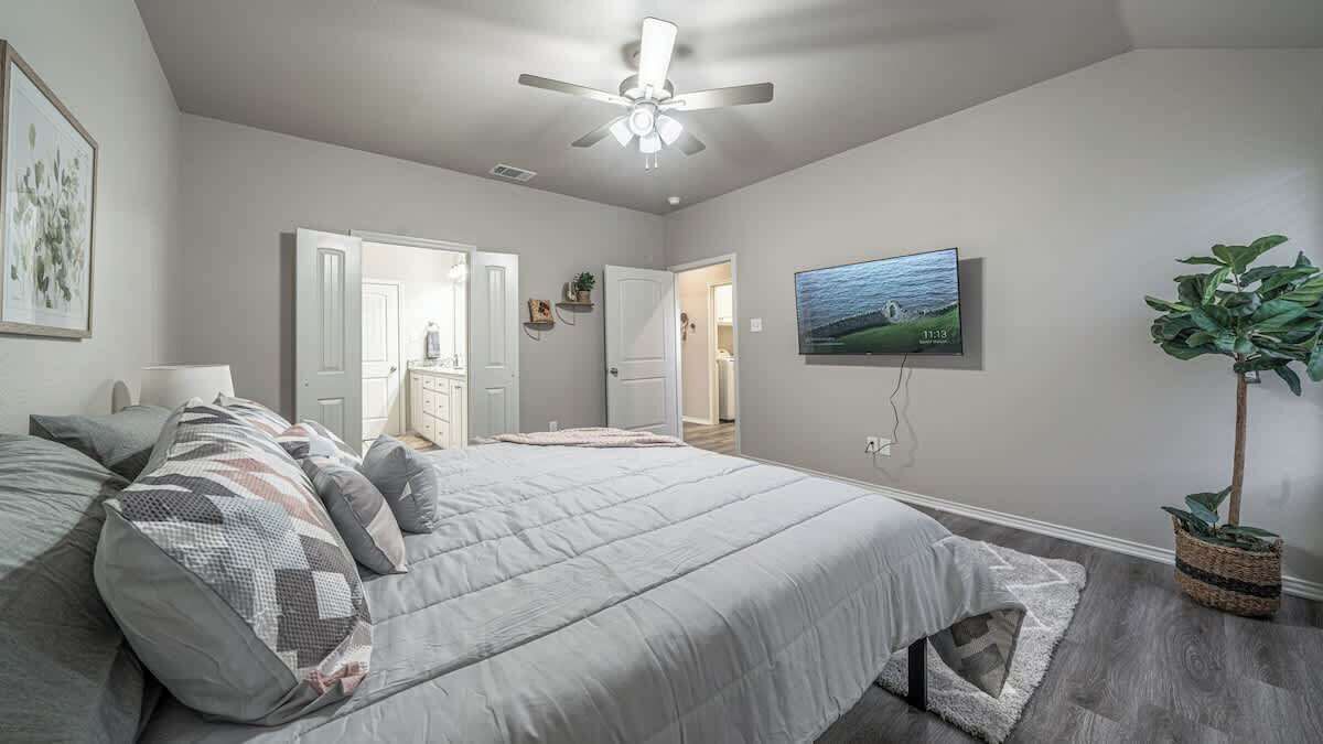 Photo of Bedroom in Shallowater