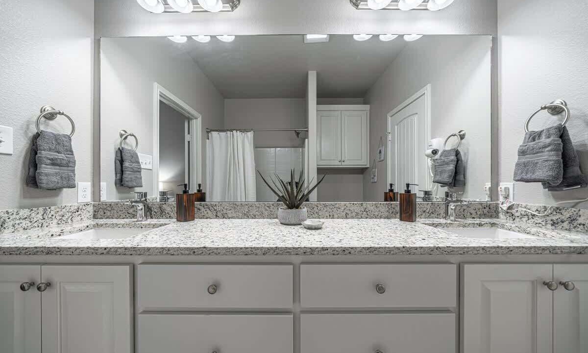 Photo of Bathroom in Shallowater