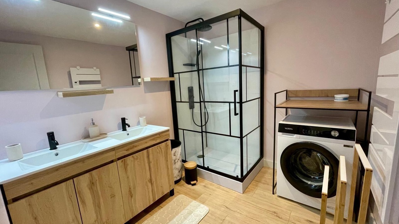 Photo of Bathroom in Beaumont