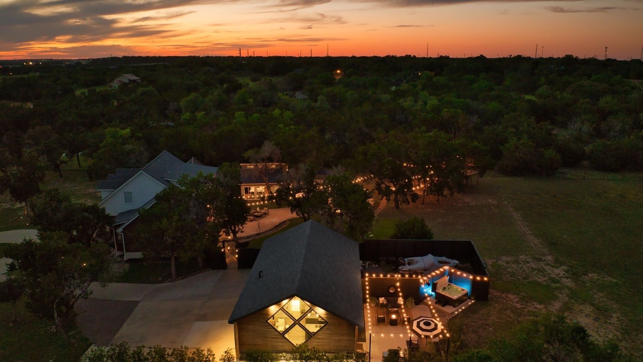 Photo of Outdoor in Brushy Creek
