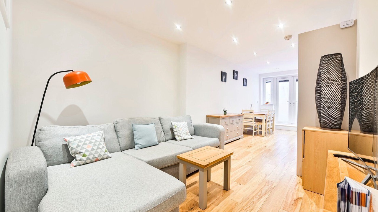 Photo of Livingroom in Southfield