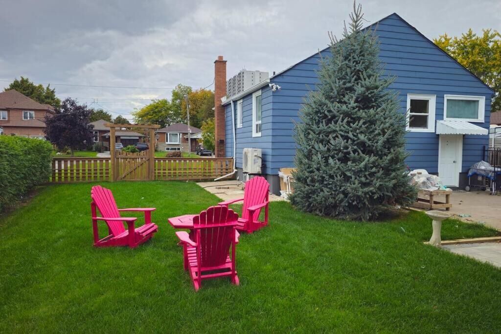 Photo of Outdoor in West Hill