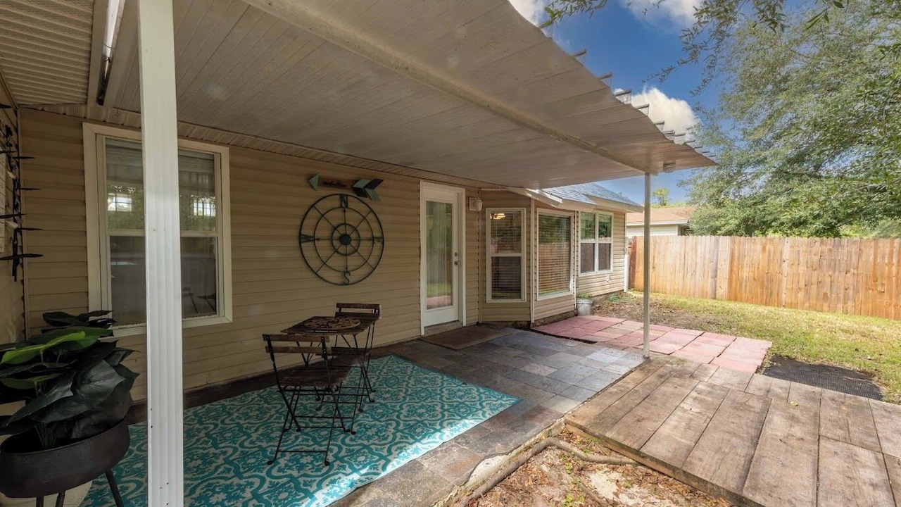 Photo of Outdoor in Oak Hill