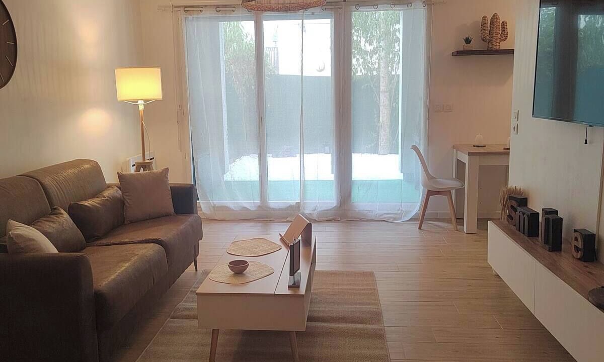 Photo of Livingroom in ZAC Andromede