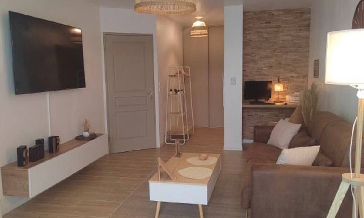 Photo of Livingroom in ZAC Andromede
