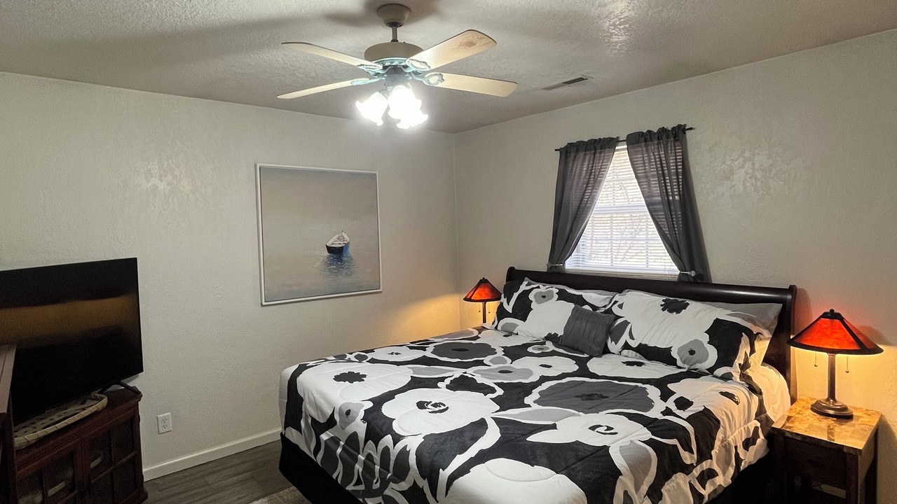 Photo of Bedroom in Poplar Bluff