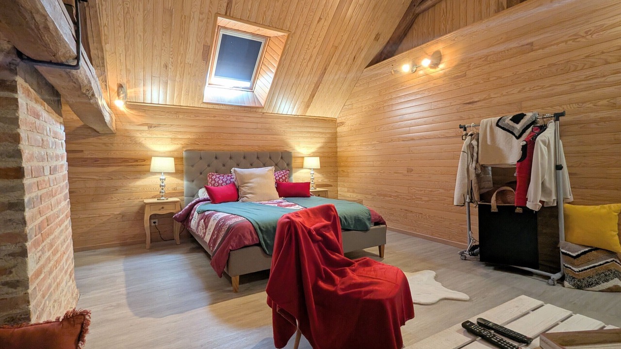 Photo of Bedroom in Rouvres-les-Bois