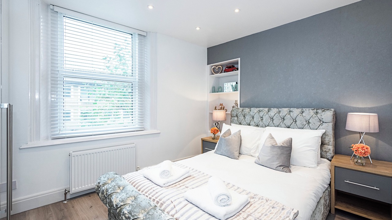 Photo of Bedroom in Brondesbury