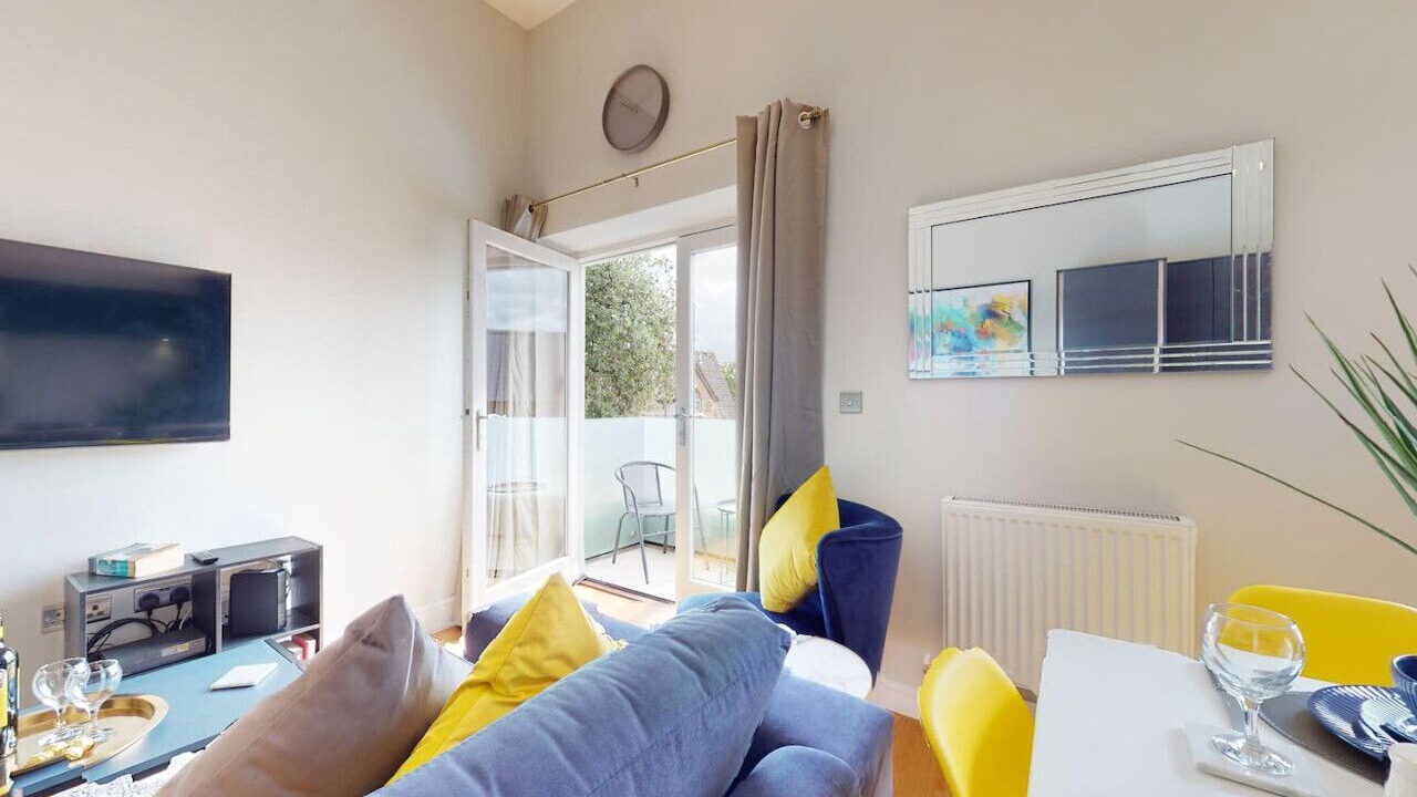 Photo of Livingroom in Canton