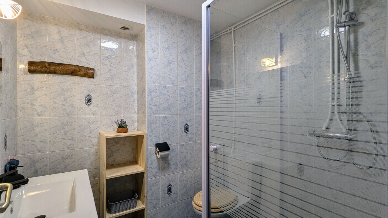 Photo of Bathroom in Le Syndicat