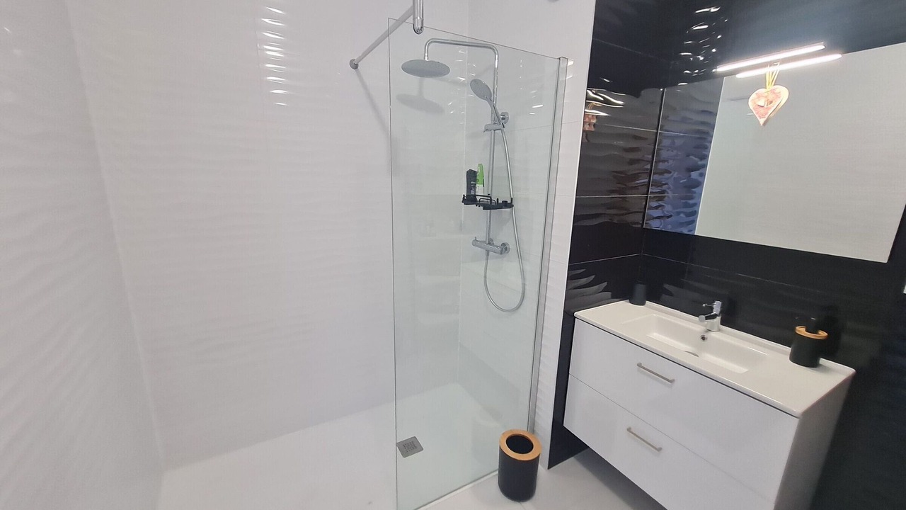 Photo of Bathroom in Saint-Pierre - Rene II - Bonsecours