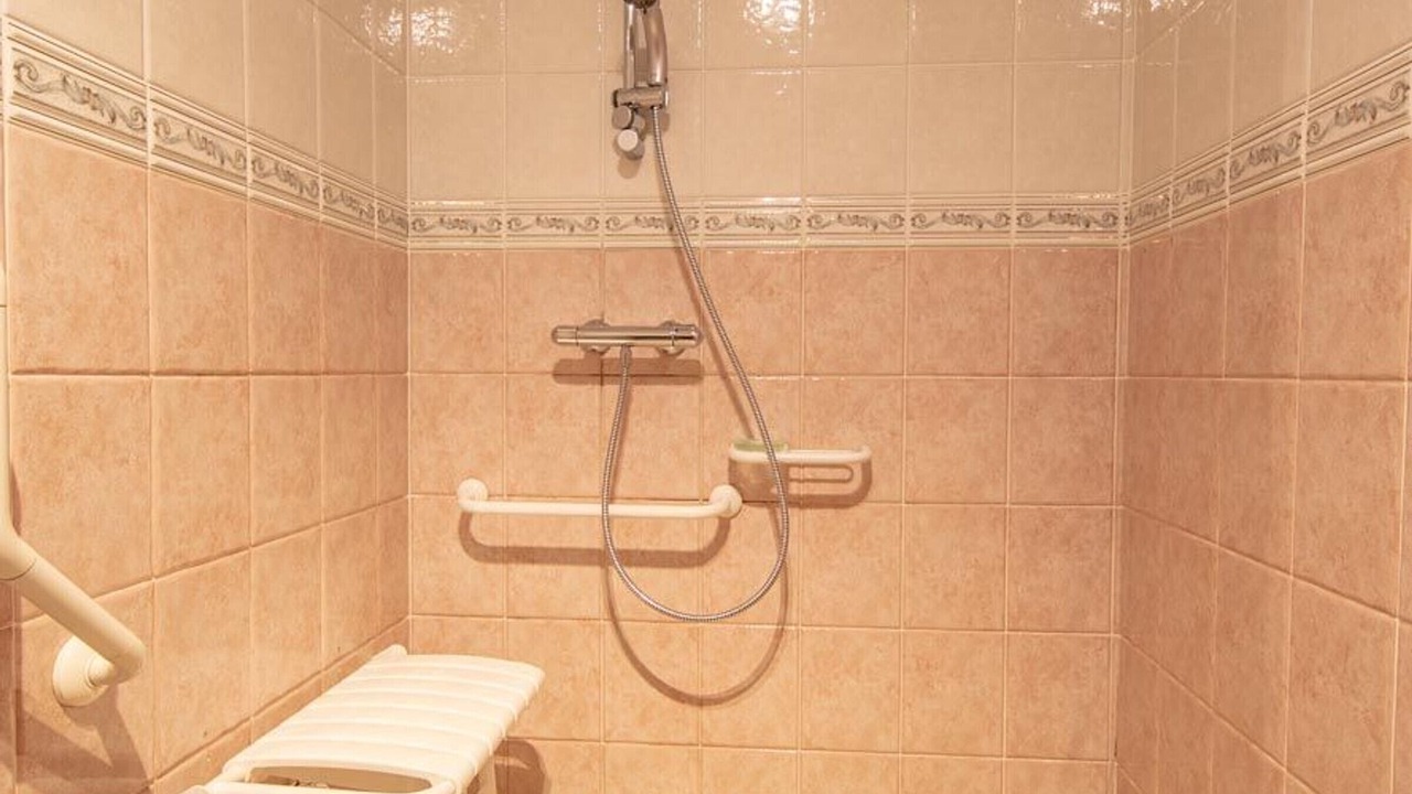 Photo of Bathroom in Saint-Benoit-sur-Loire