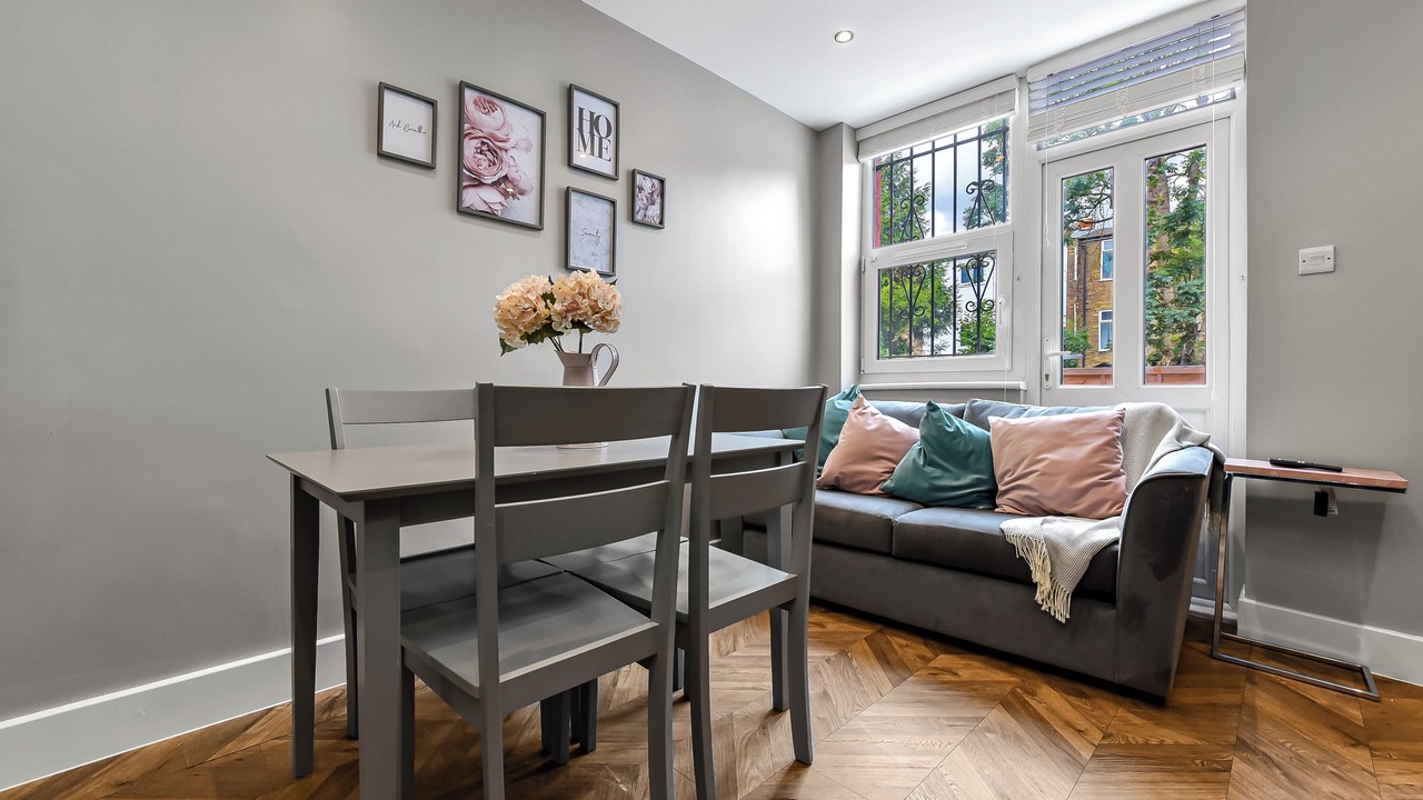 Photo of Others in St. Ann's