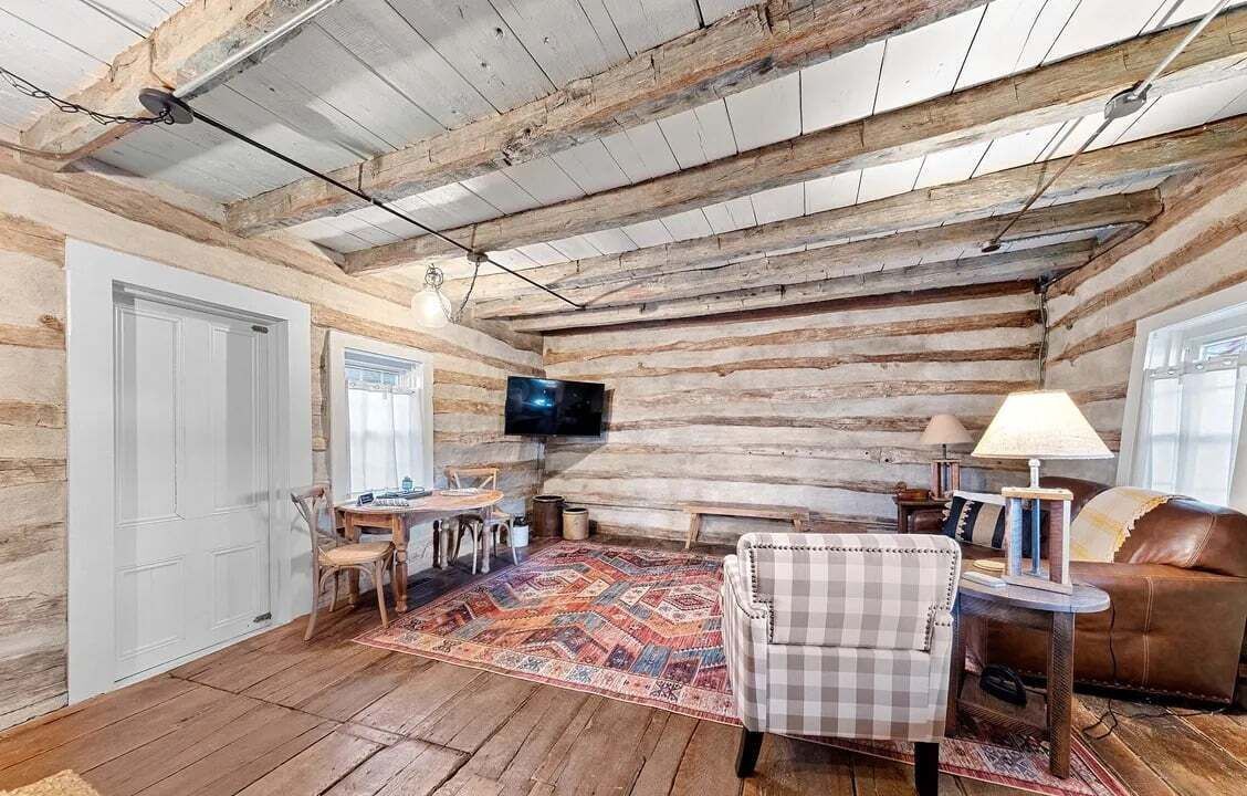 Photo of Livingroom in Augusta