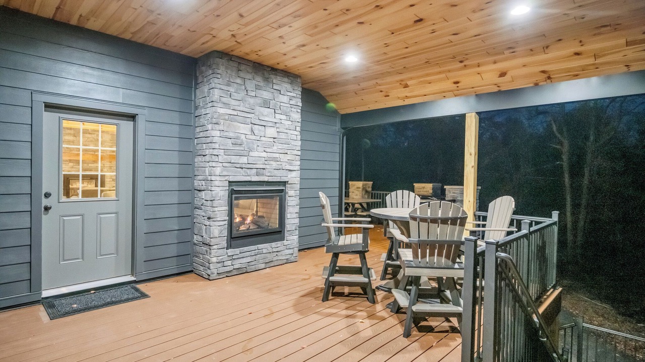Photo of Livingroom in Lake Harmony Estates