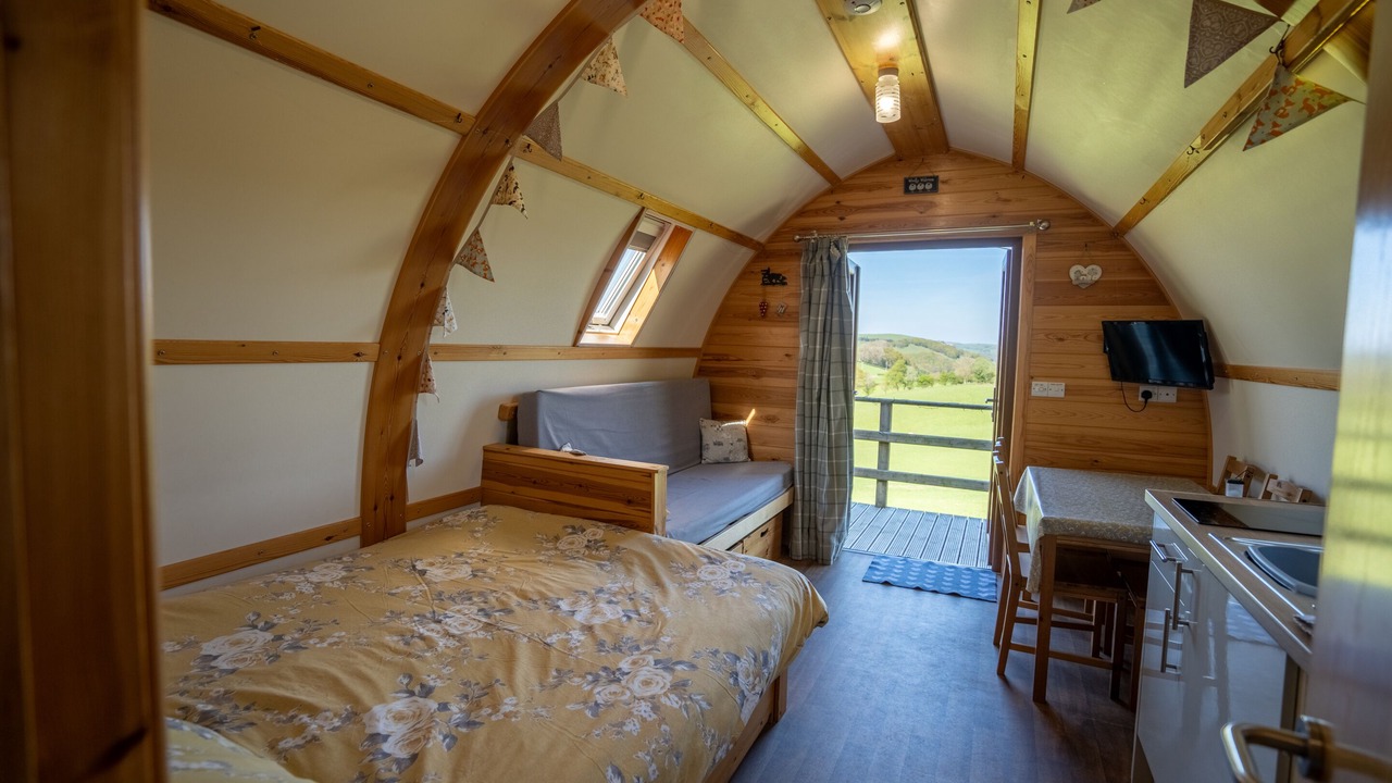 Photo of Bedroom in Tirabad