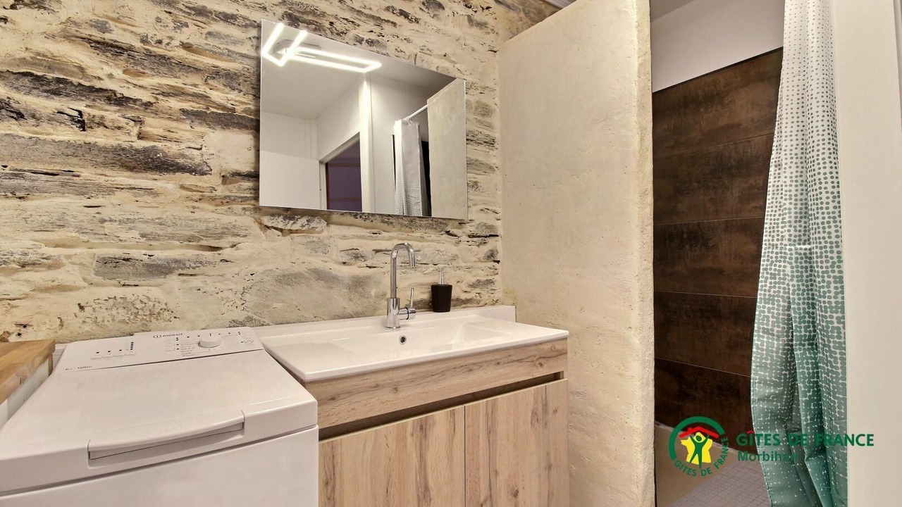 Photo of Bathroom in Saint-Dolay