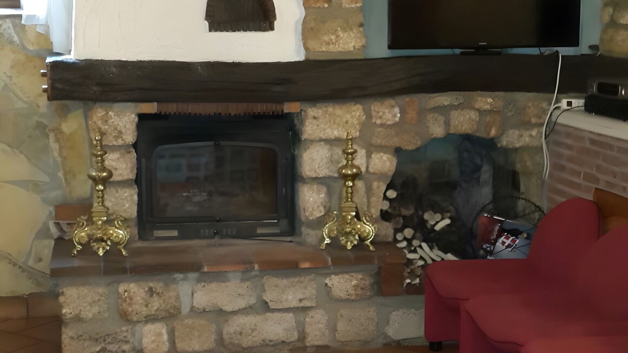 Photo of Livingroom in Saint-Marcel-d'Aredeche