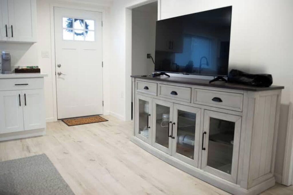 Photo of Others in White Center