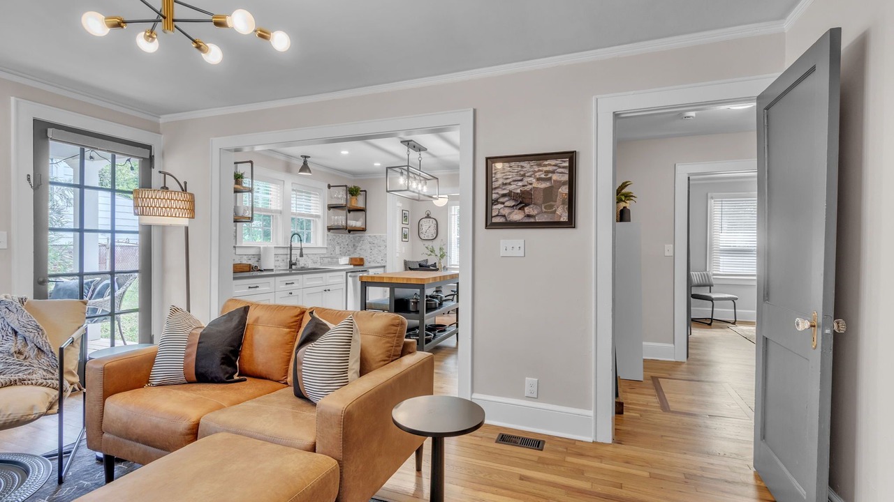 Photo of Livingroom in Greenville