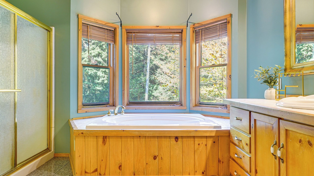 Photo of Bathroom in Town of Webb