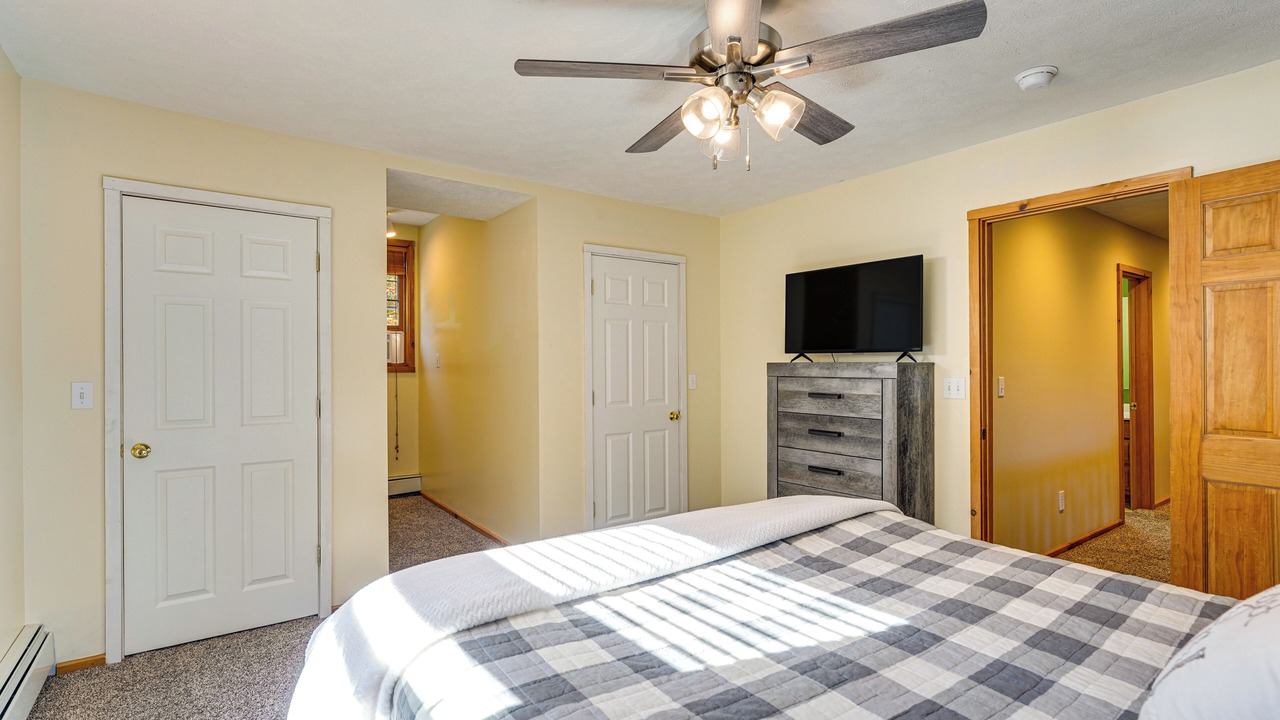 Photo of Bedroom in Town of Webb