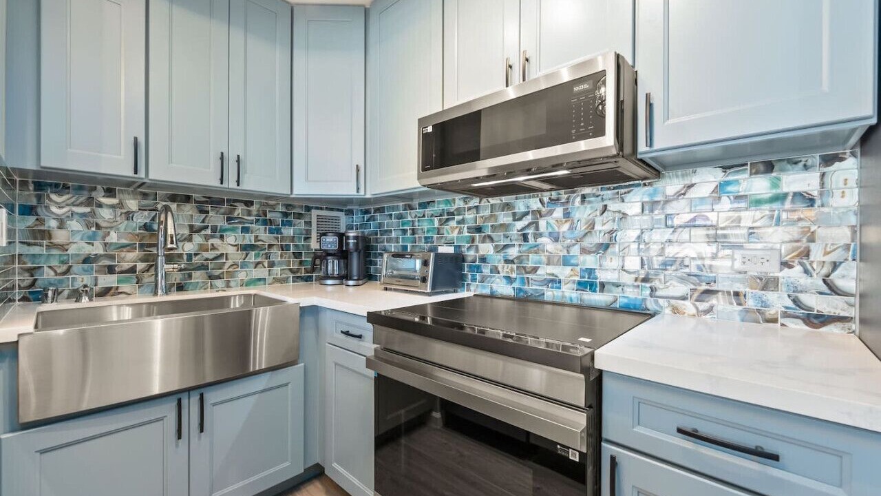 Photo of Kitchen in Tantalus