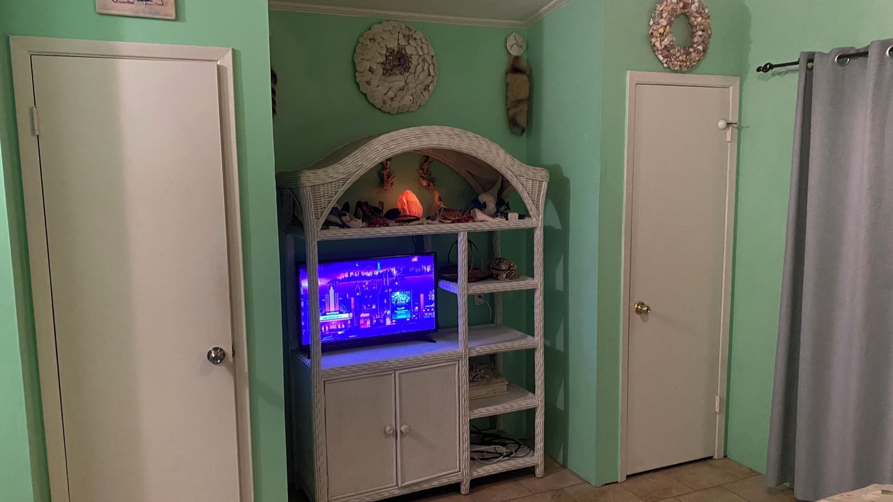 Photo of Bedroom in Biltmore Beach