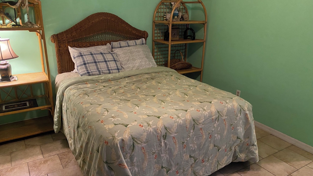 Photo of Bedroom in Biltmore Beach