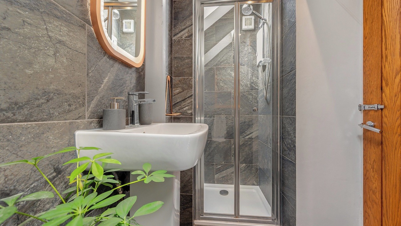 Photo of Bathroom in Torpoint