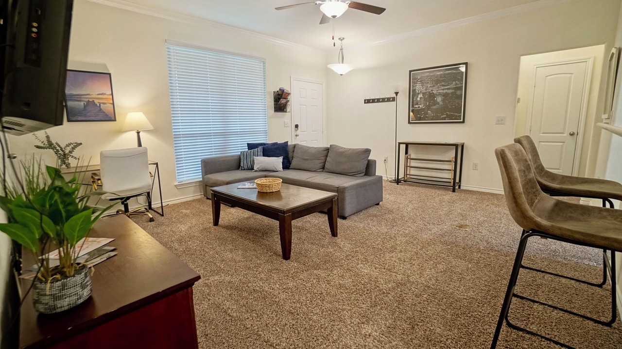 Photo of Livingroom in East MLK
