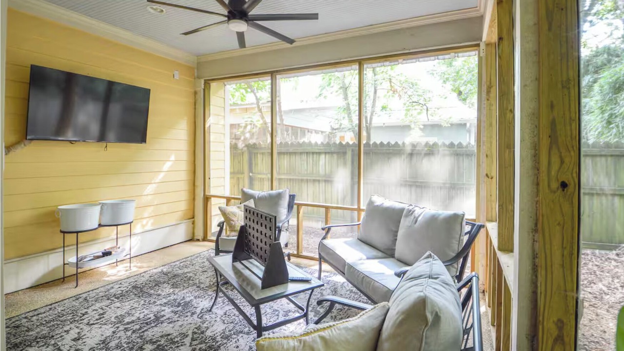 Photo of Livingroom in Starkville