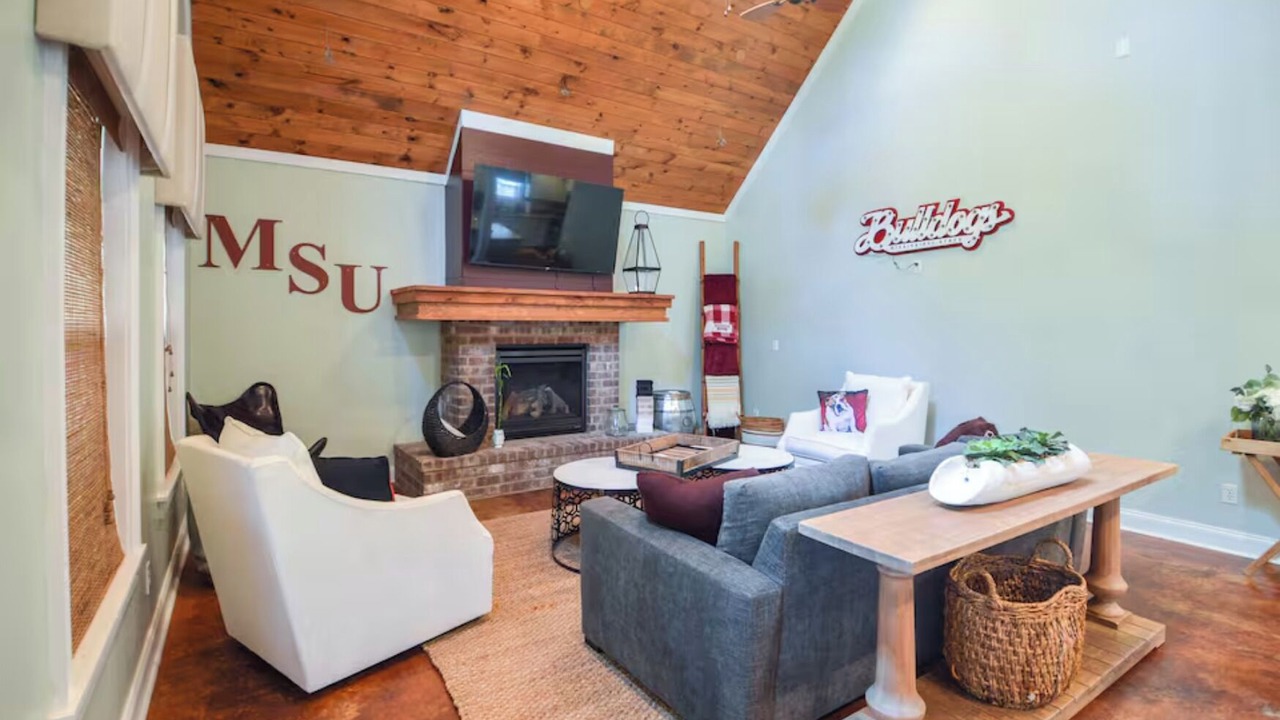 Photo of Livingroom in Starkville