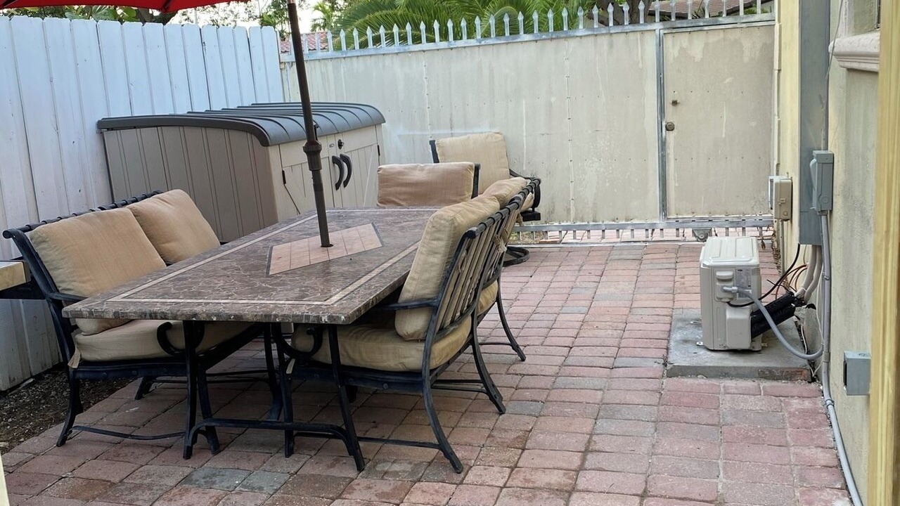 Photo of Outdoor in Olympia Heights