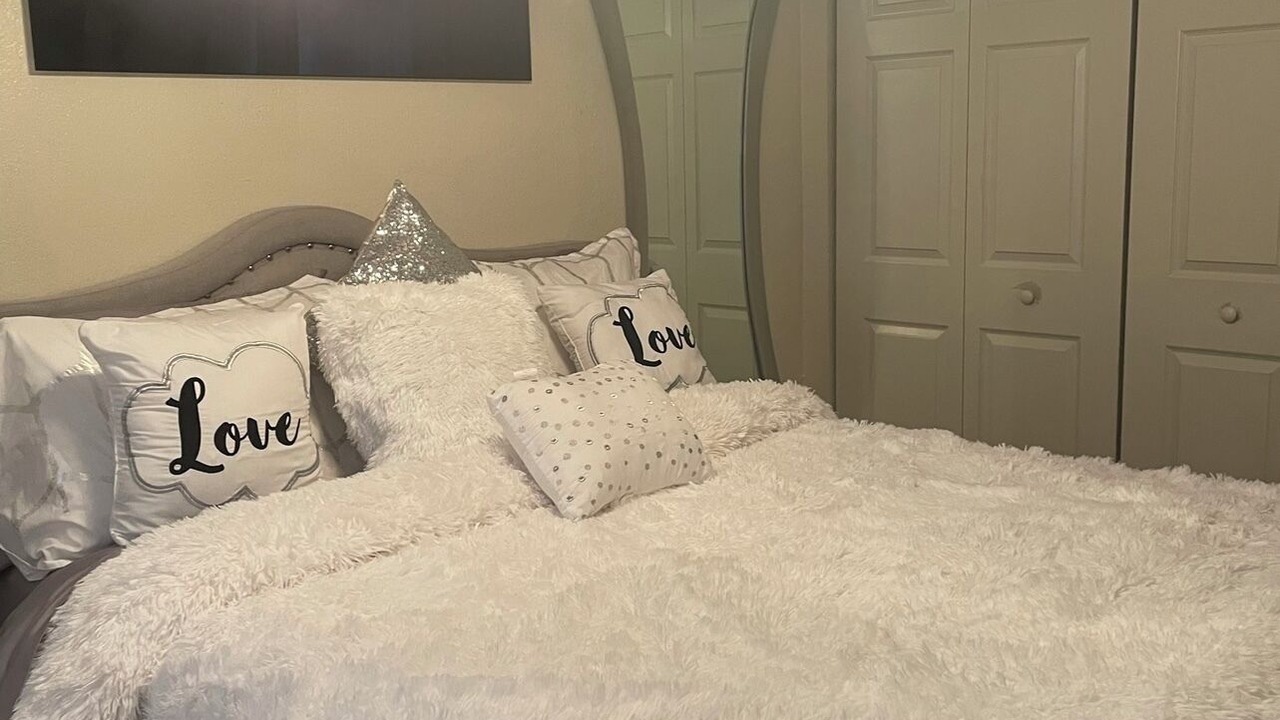 Photo of Bedroom in Olympia Heights