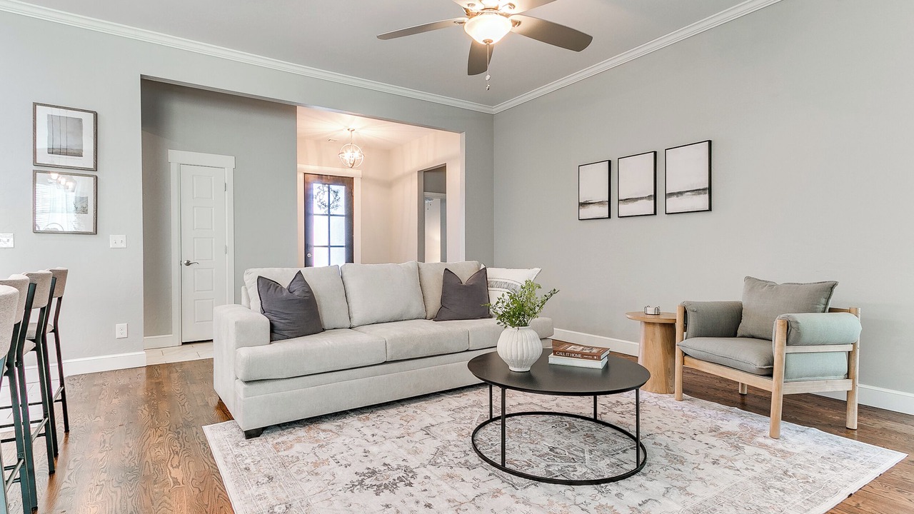Photo of Livingroom in Moore