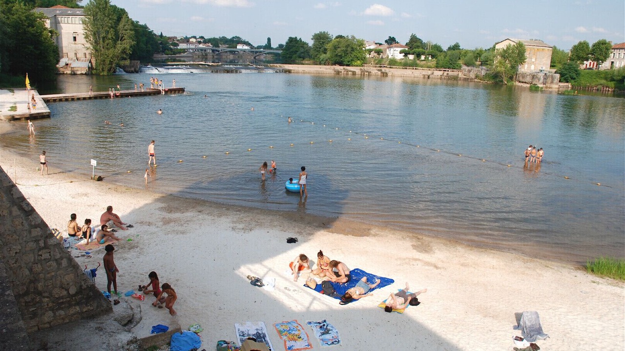 Photo of Others in Clairac