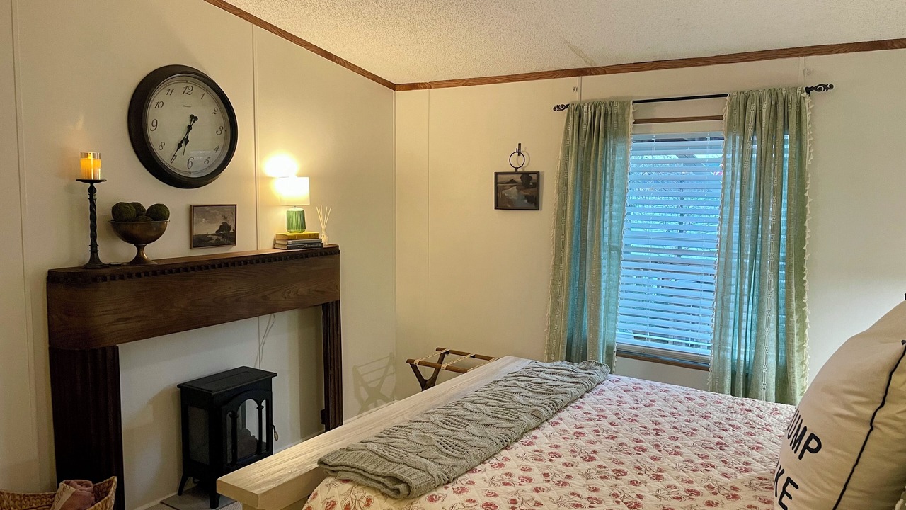 Photo of Bedroom in Hawkins