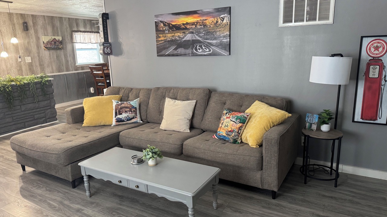Photo of Livingroom in Benton