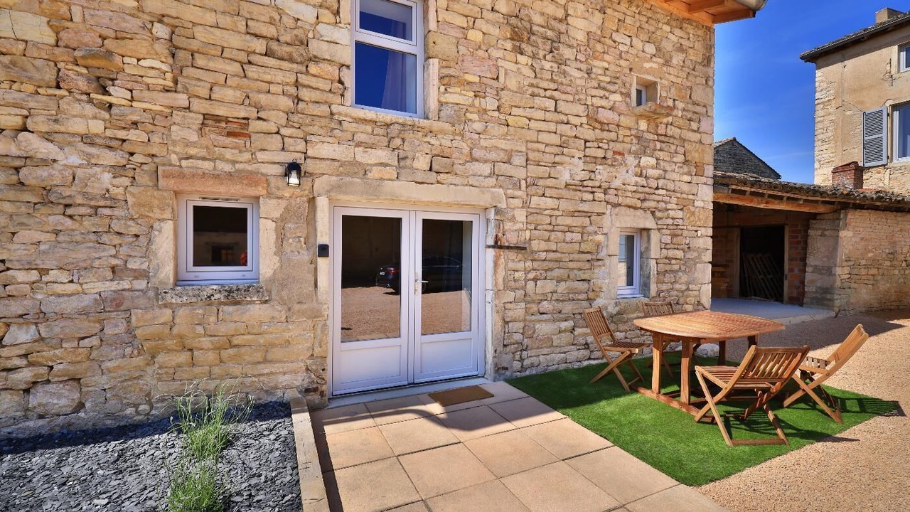 Photo of Outdoor in Montbellet